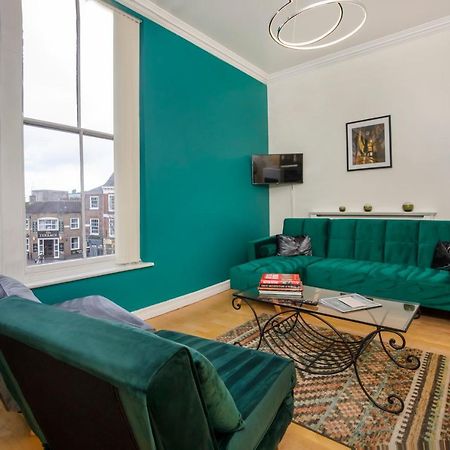 Shambles Suites In The Centre Of York, Sleeps 16 Eksteriør billede