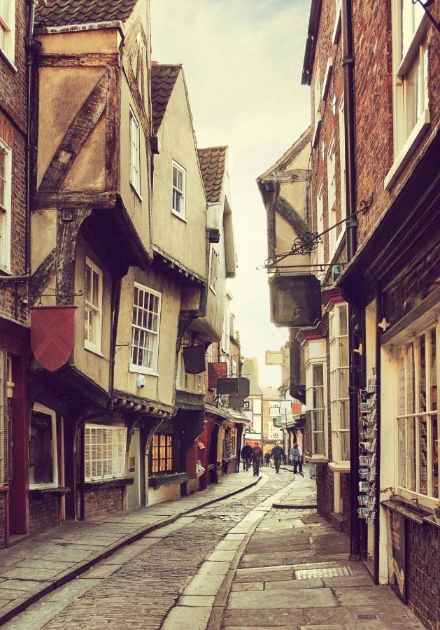 Shambles Suites In The Centre Of York, Sleeps 16 Eksteriør billede