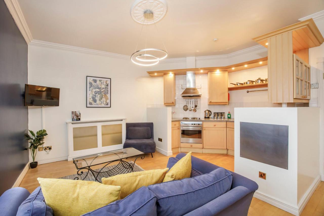 Shambles Suites In The Centre Of York, Sleeps 16 Eksteriør billede