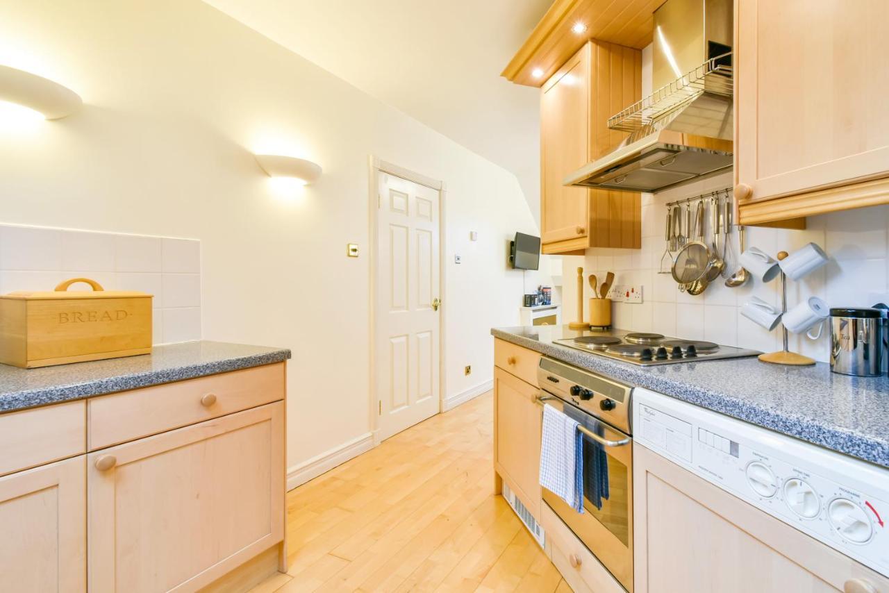 Shambles Suites In The Centre Of York, Sleeps 16 Eksteriør billede