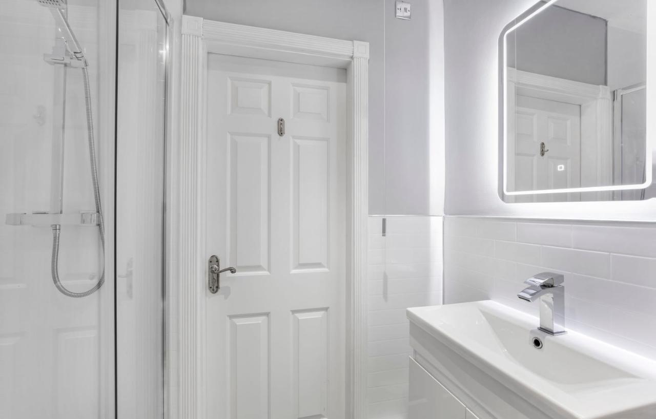 Shambles Suites In The Centre Of York, Sleeps 16 Eksteriør billede