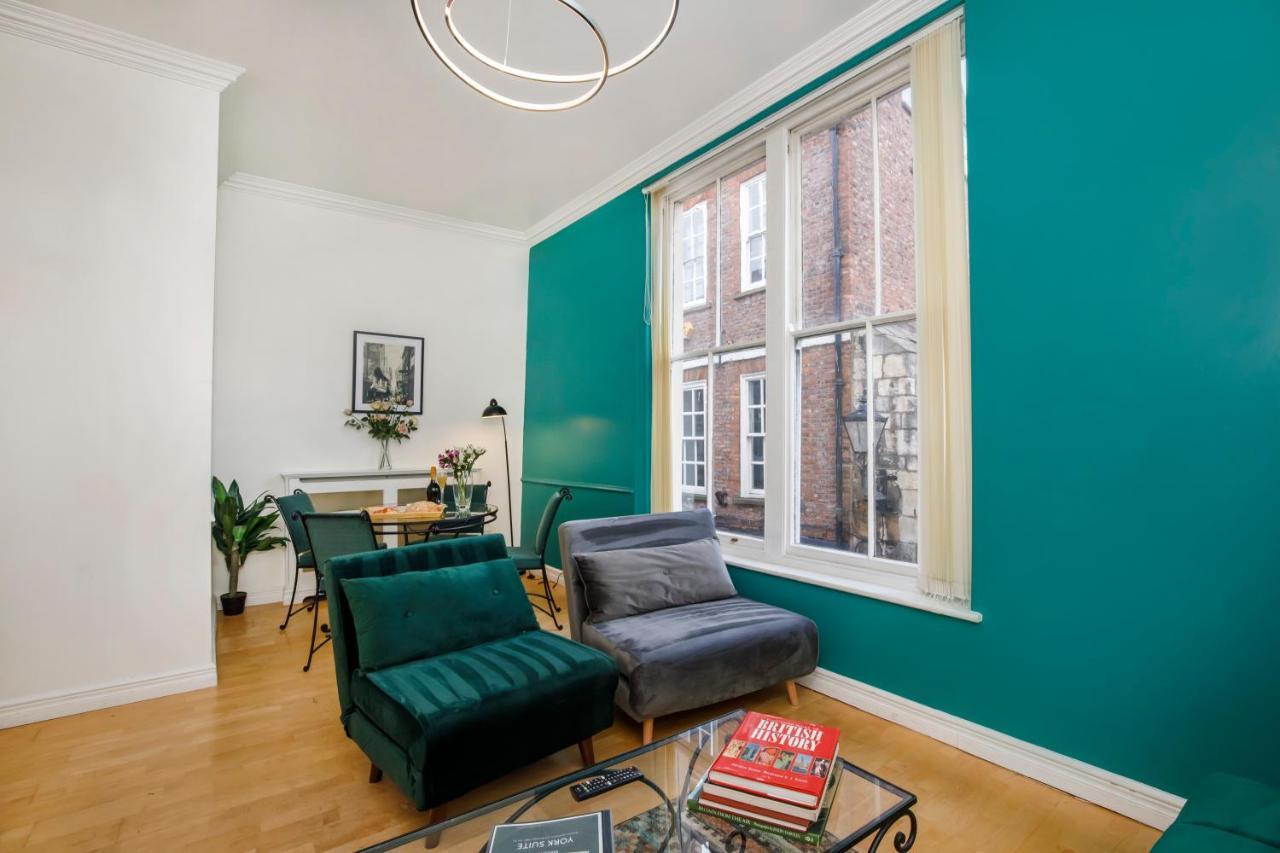 Shambles Suites In The Centre Of York, Sleeps 16 Eksteriør billede