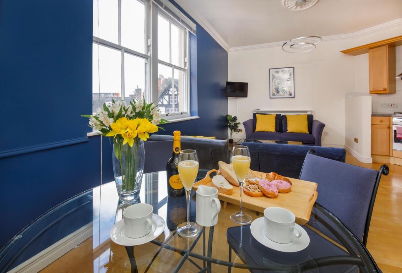 Shambles Suites In The Centre Of York, Sleeps 16 Eksteriør billede